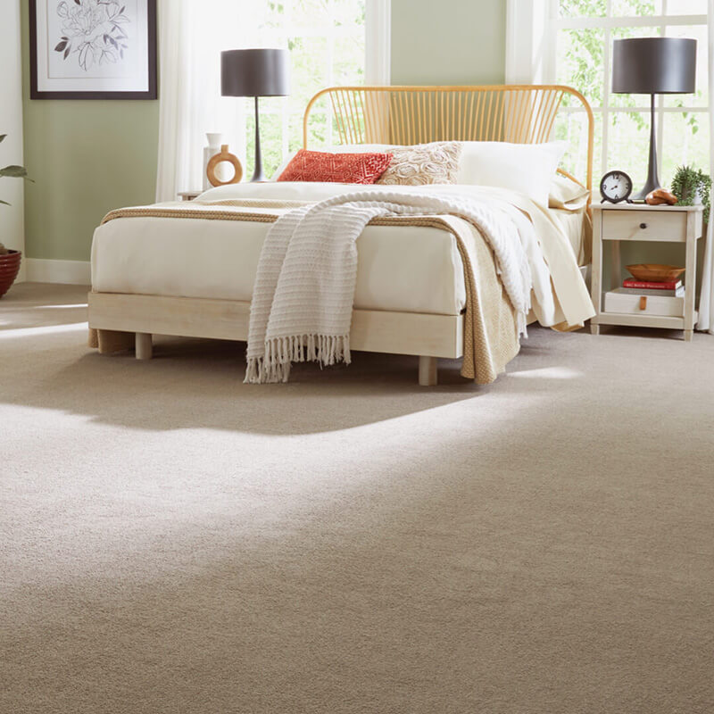 carpet in a neutral bedroom 