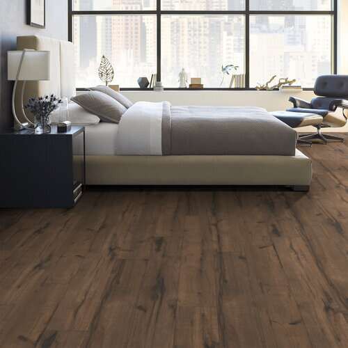 laminate flooring in bedroom